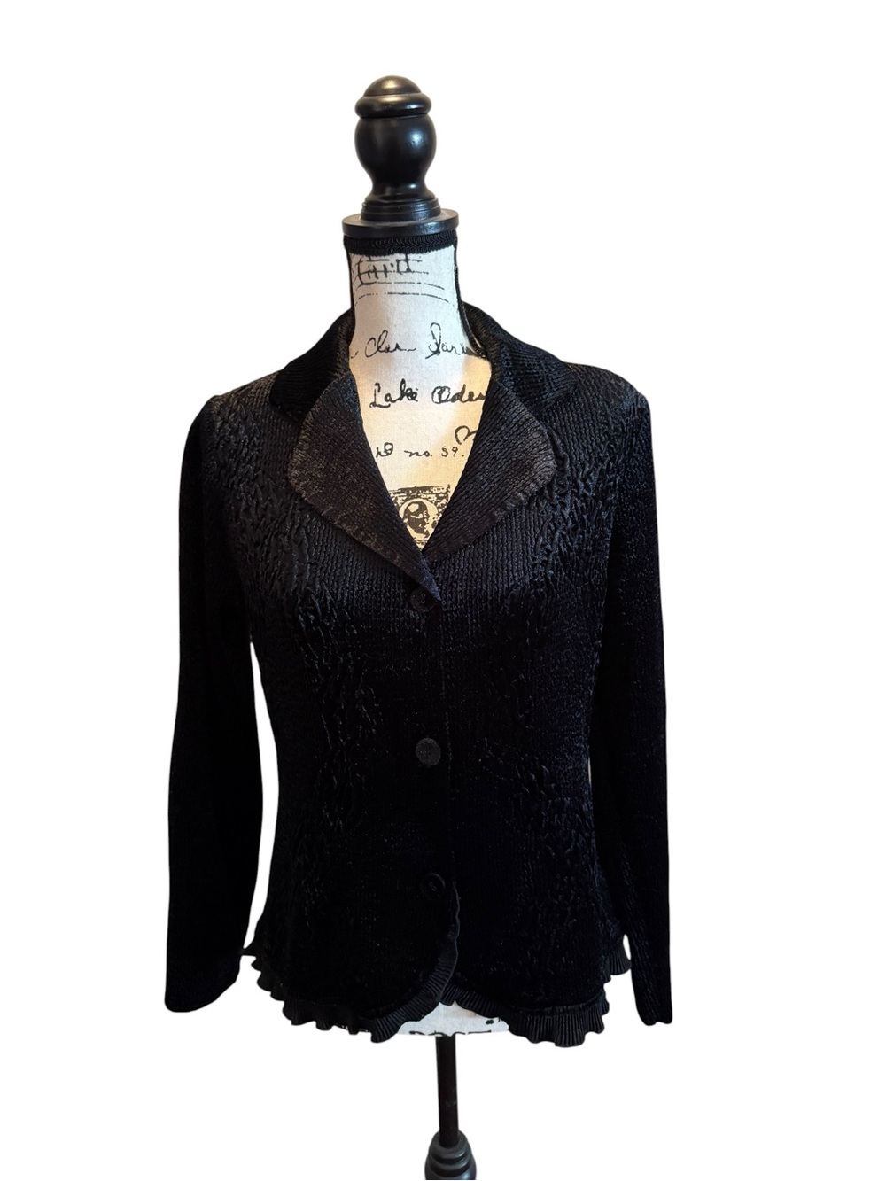 Chico’s Chenille Crinkle Top Blouse Black Sheen Size Medium Formal Business
